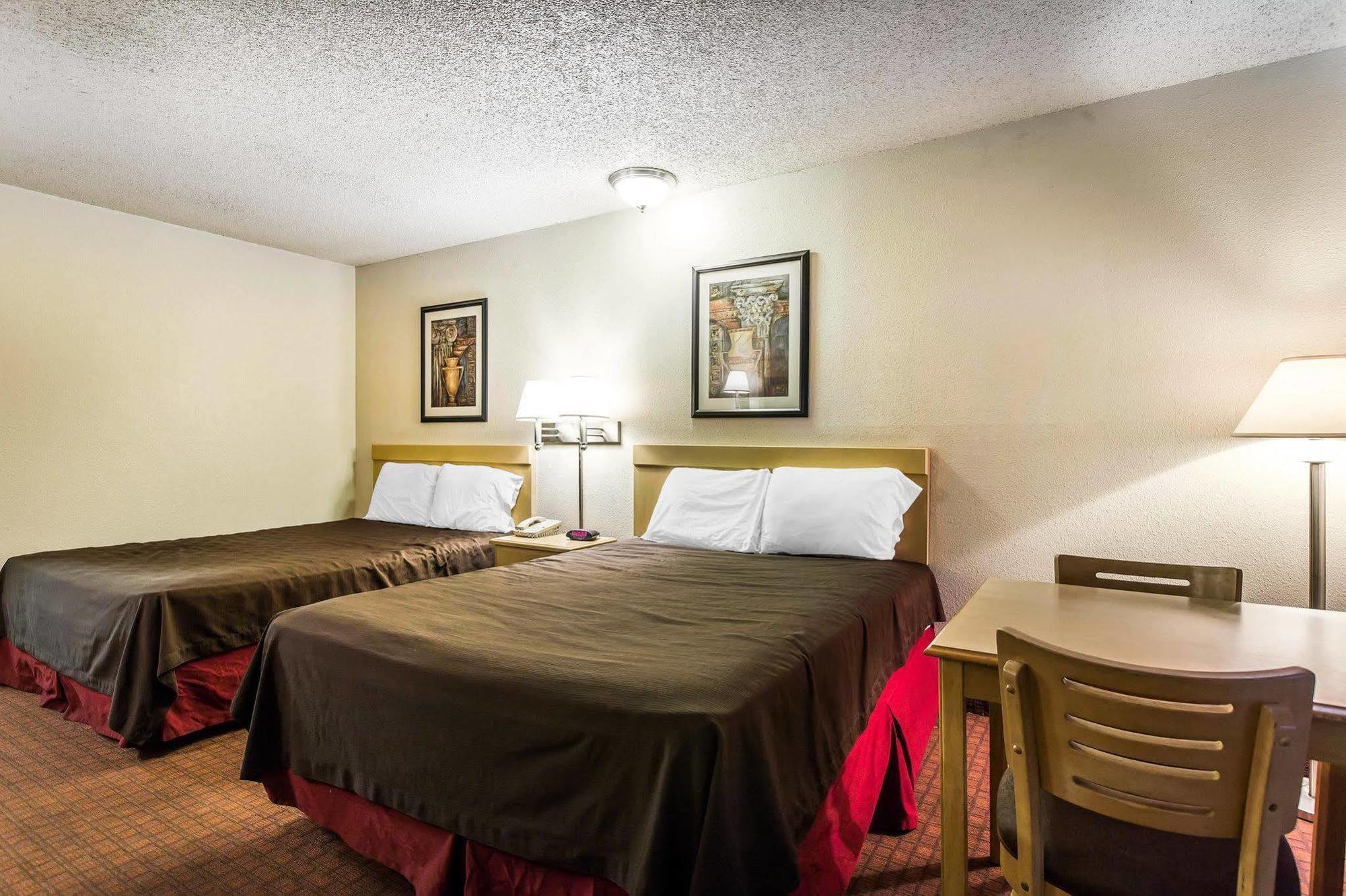 Rodeway Inn Ontario Mills Mall Guasti Εξωτερικό φωτογραφία